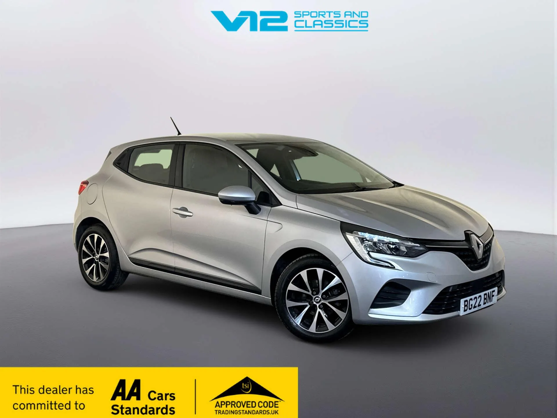 2022 Renault Clio 1.0 TCe Iconic Edition Hatchback 5dr Petrol Manual Euro 6 (s/s) (90 ps)
