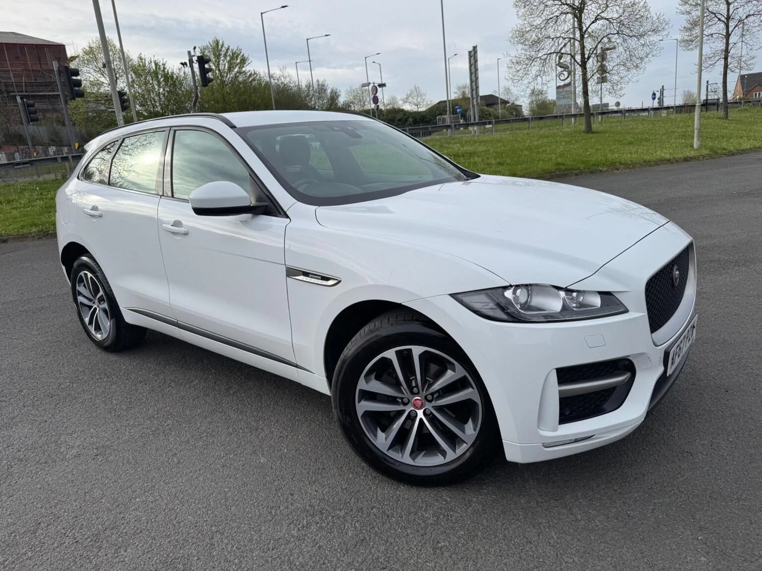 2017 Jaguar F-Pace 2.0 D180 R-Sport Auto Euro 6 (s/s) 5dr