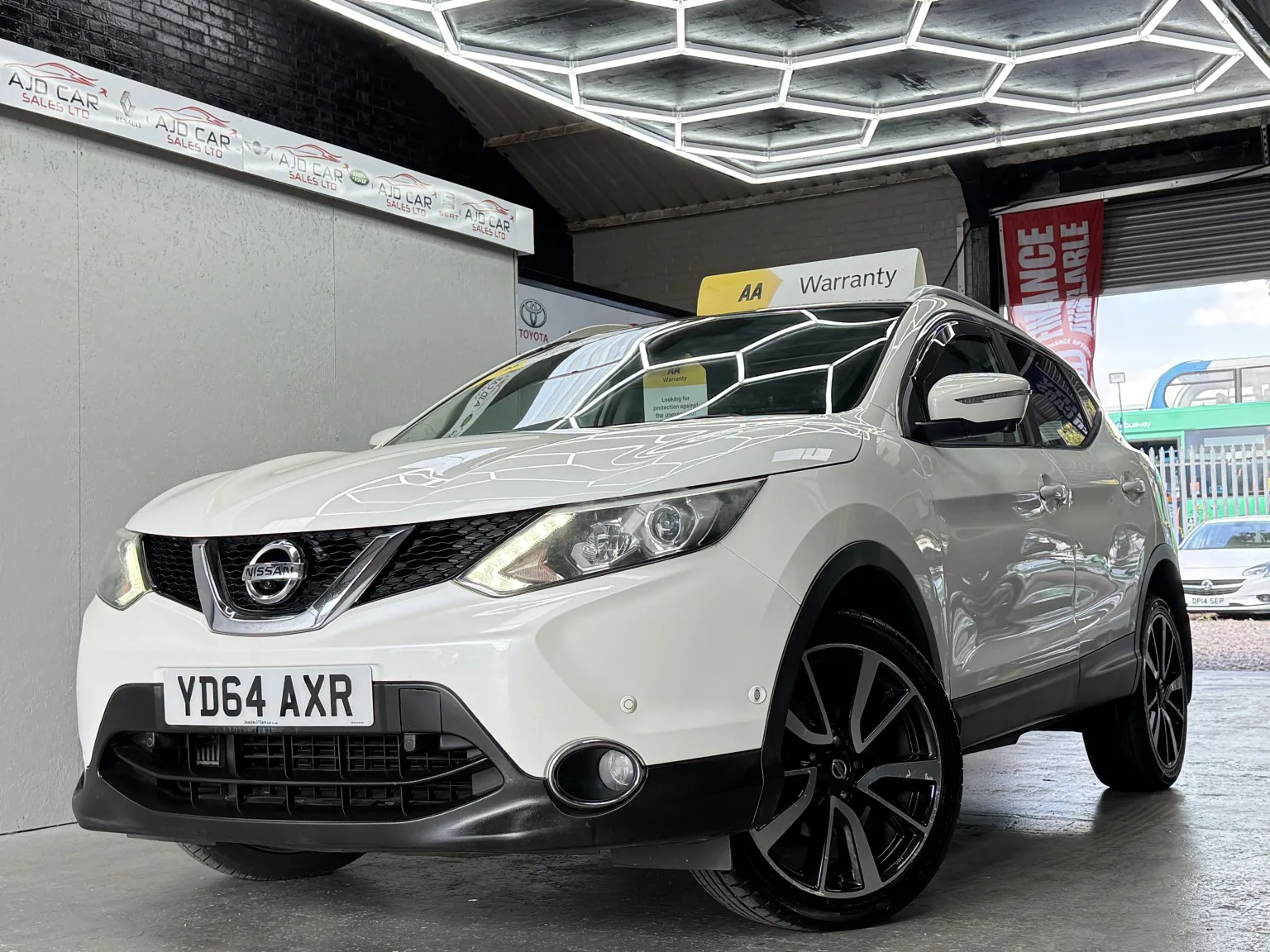 2014 Nissan Qashqai 1.6 dCi Tekna *APPLY FROR FINANCE ON OUR WEBSITE*
