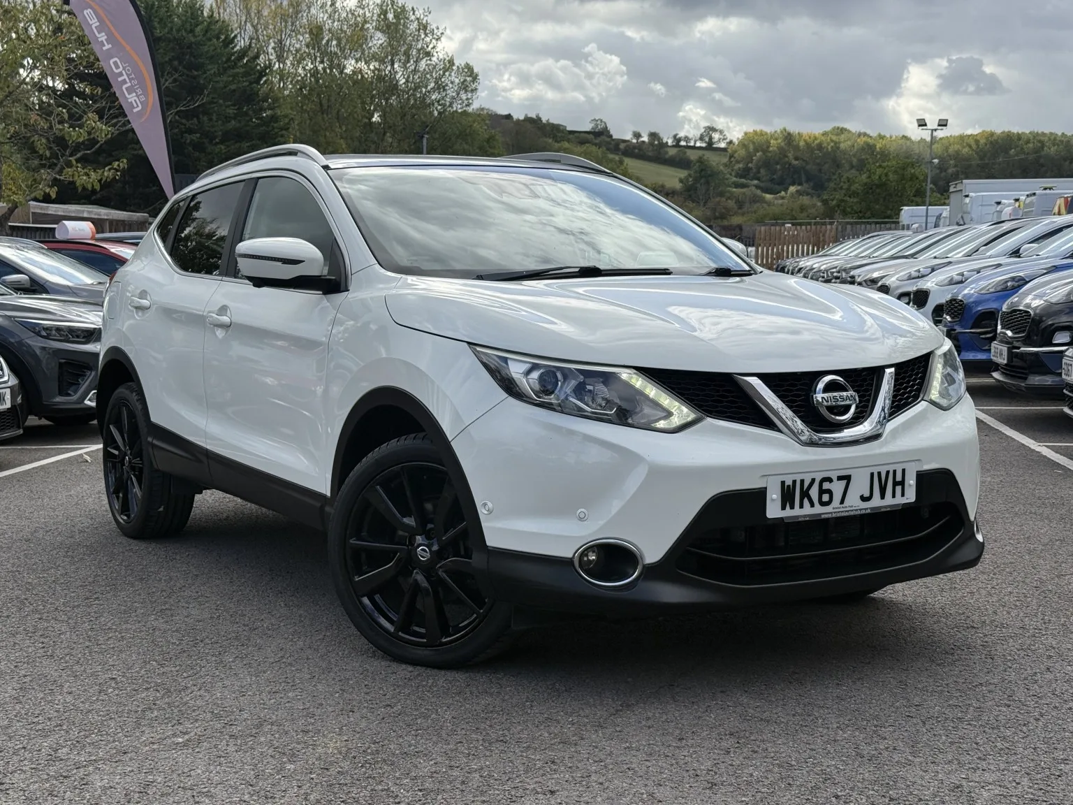 2017 Nissan Qashqai 1.6 dCi Tekna ULEZ Diesel Automatic 5 Door