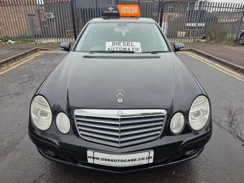 2009 Mercedes-Benz E Class 2.1 E220 CDI SE (Executive) Saloon 4dr Diesel Automatic (174 g/km, 170 bhp)
