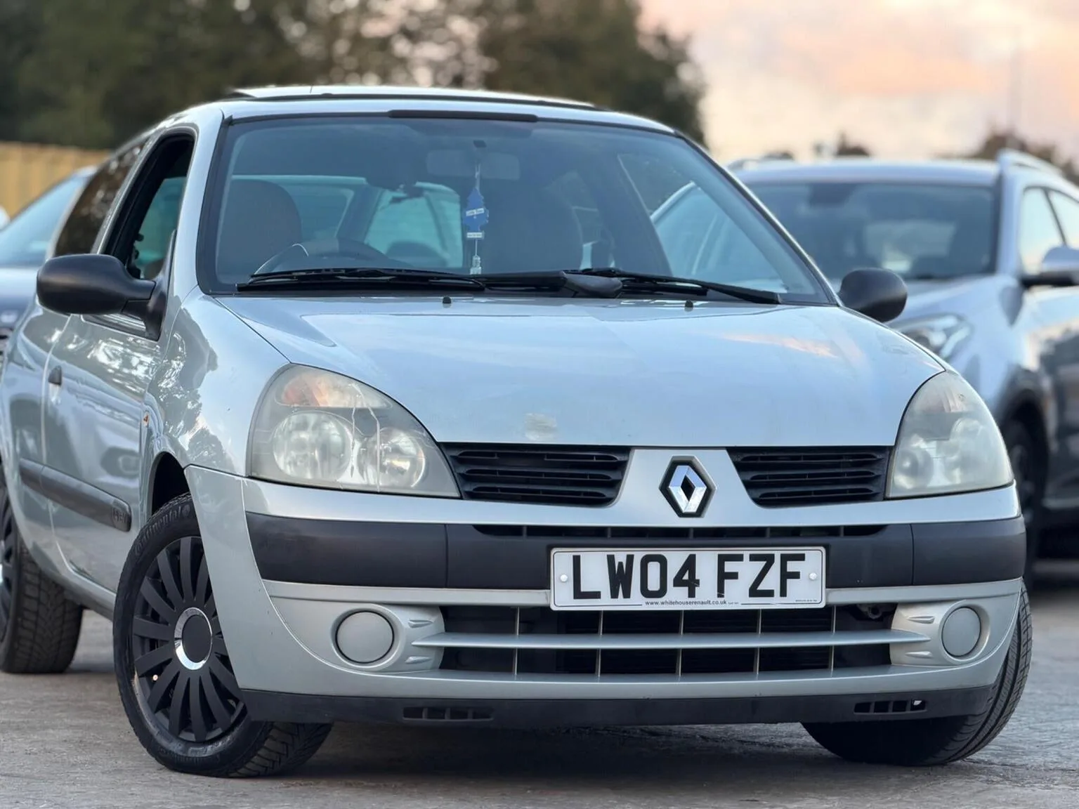 2004 Renault Clio 1.4 16v Expression 3dr