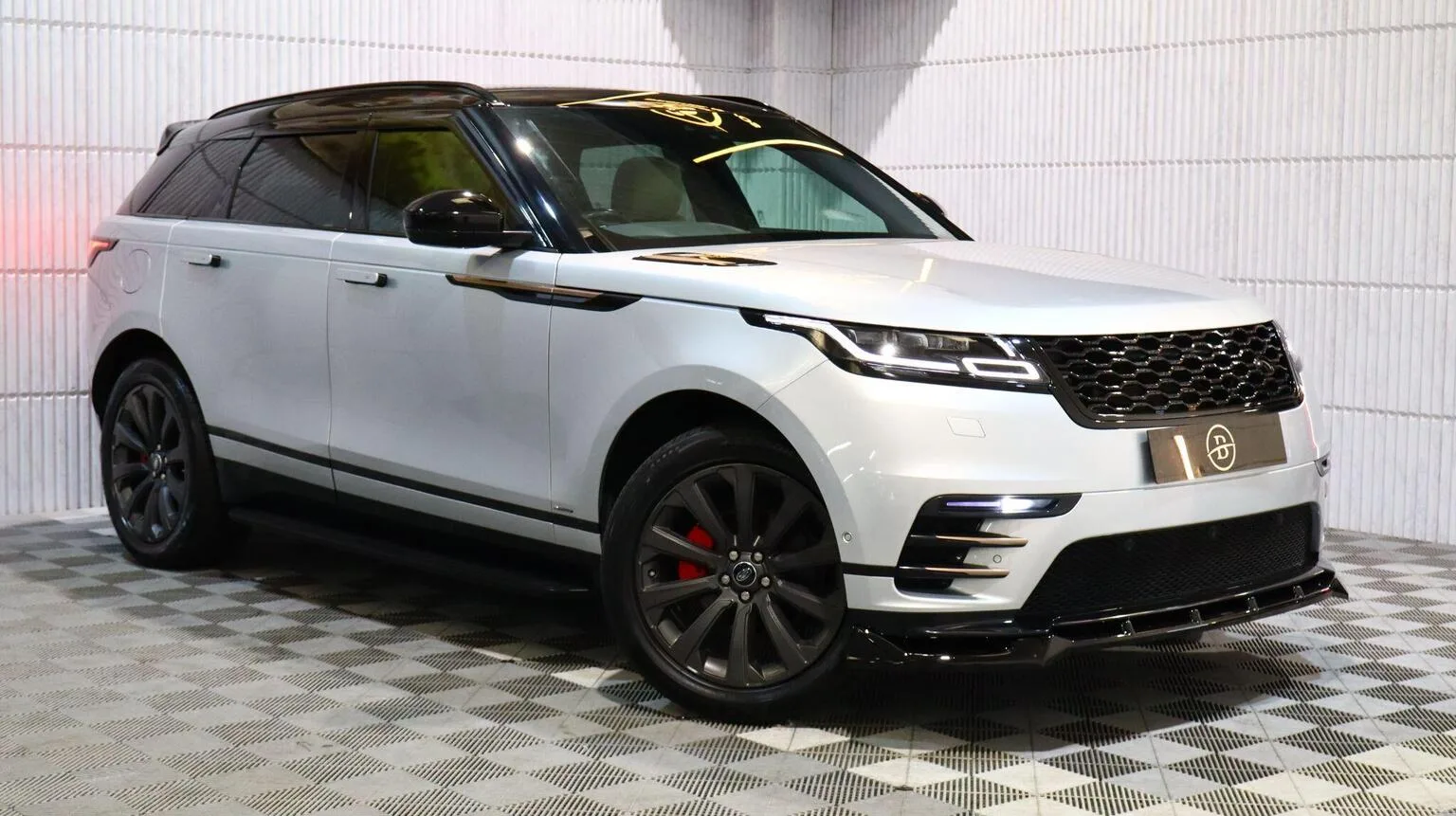 2019 Land Rover Range Rover Velar 2.0 P250 R-Dynamic SE Auto 4WD Euro 6 (s/s) 5dr