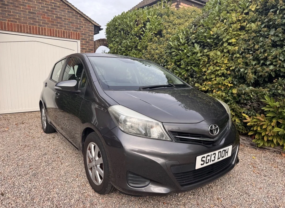 2013 Toyota Yaris 1.0 VVT-i TR
