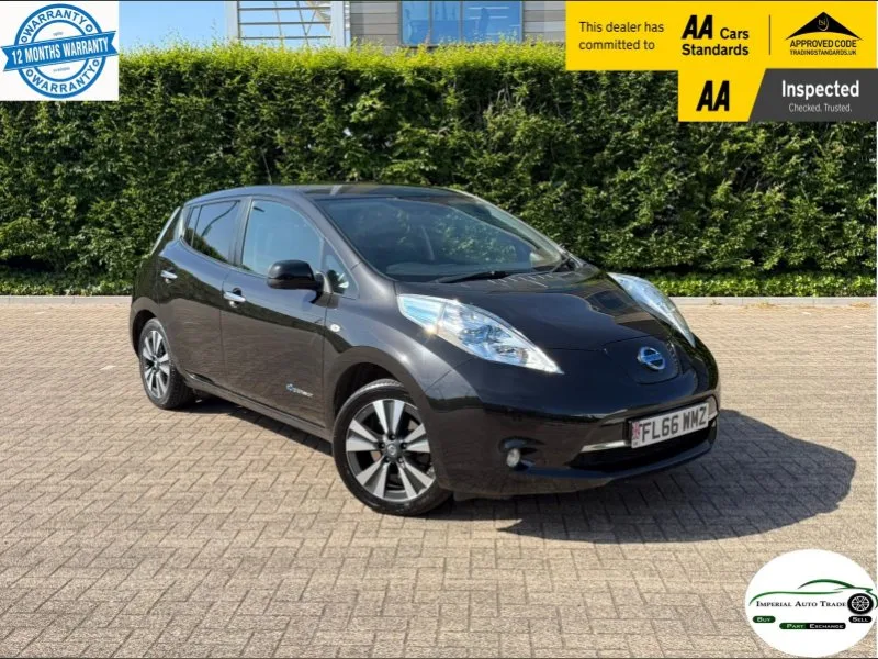 2016 Nissan LEAF 30kWh Tekna Hatchback 5dr Electric Auto (109 bhp)