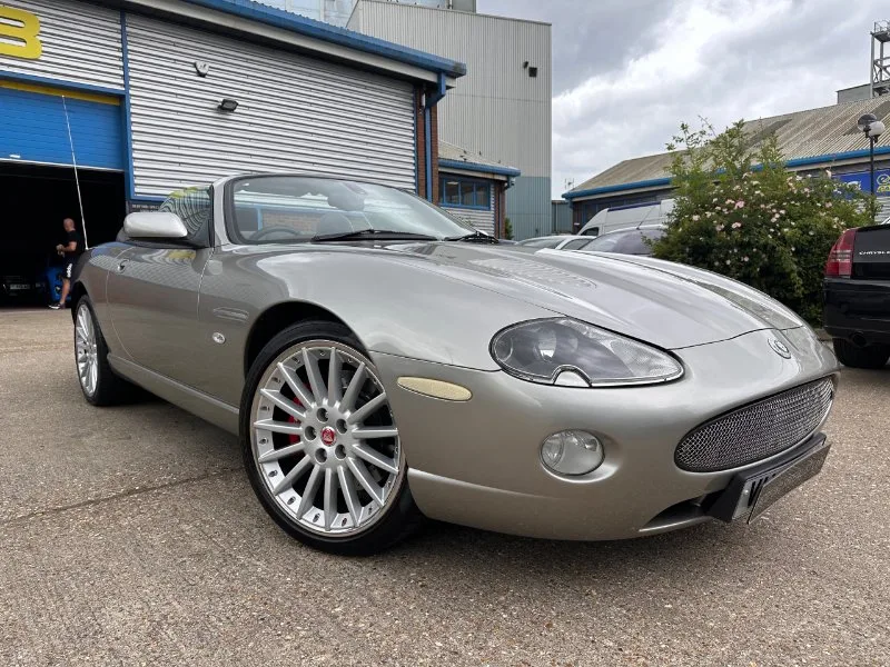 2005 Jaguar XKR XKR CONVERTIBLE 2-Door