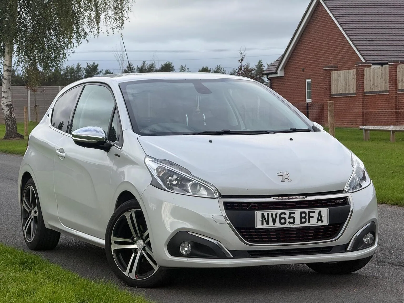 2015 Peugeot 208 1.2 PureTech GT Line Euro 6 (s/s) 3dr