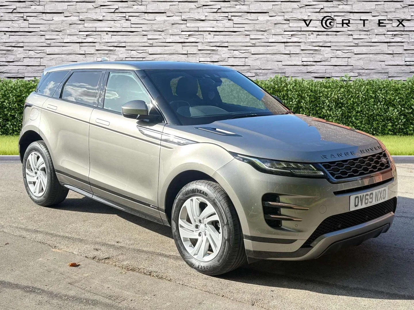 2019 Land Rover Range Rover Evoque 2.0 Range Rover Evoque R-Dynamic S D 4x2 5dr
