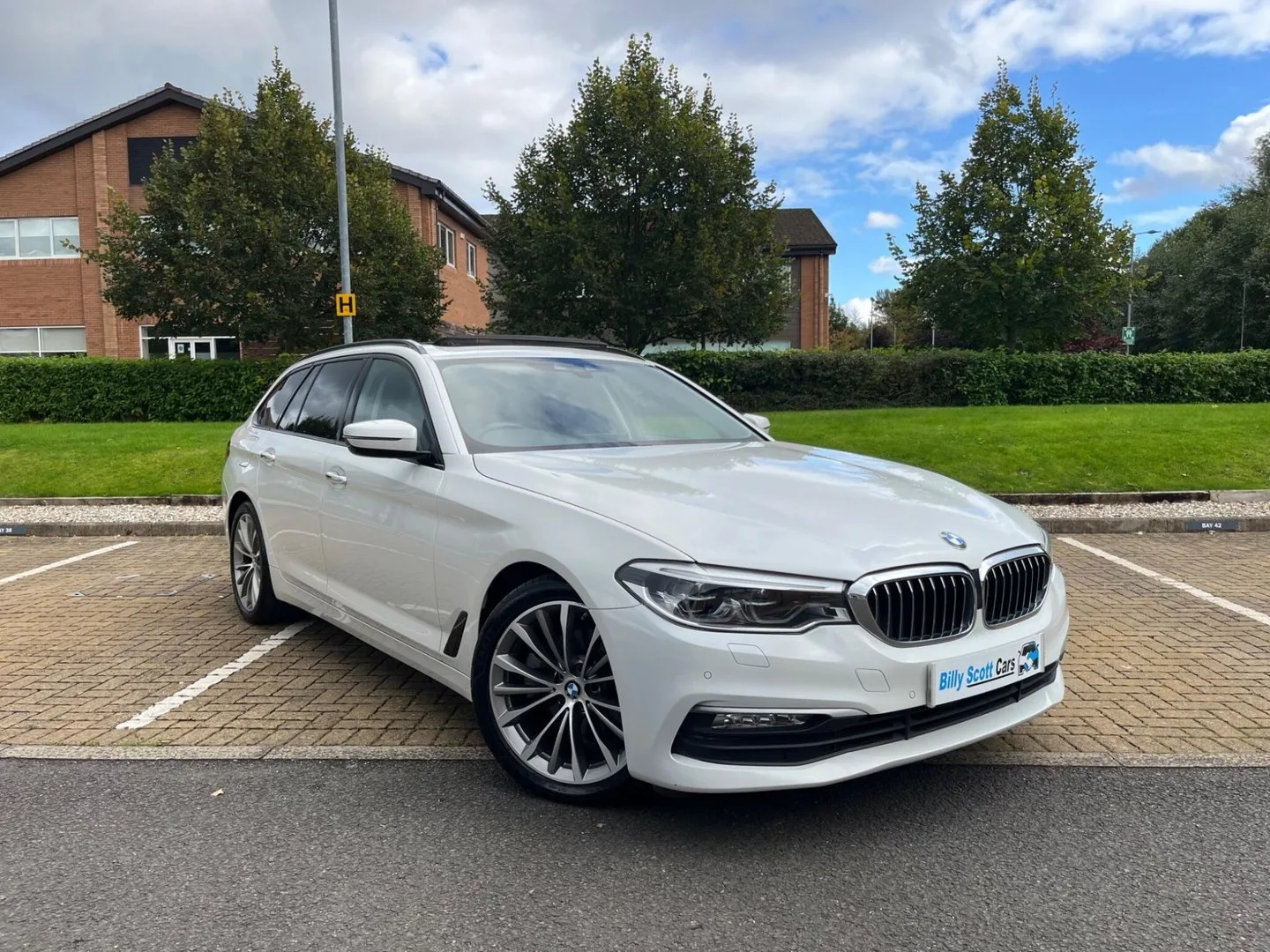 2017 BMW 5 Series 2.0 520d SE Touring Auto Euro 6 (s/s) 5dr