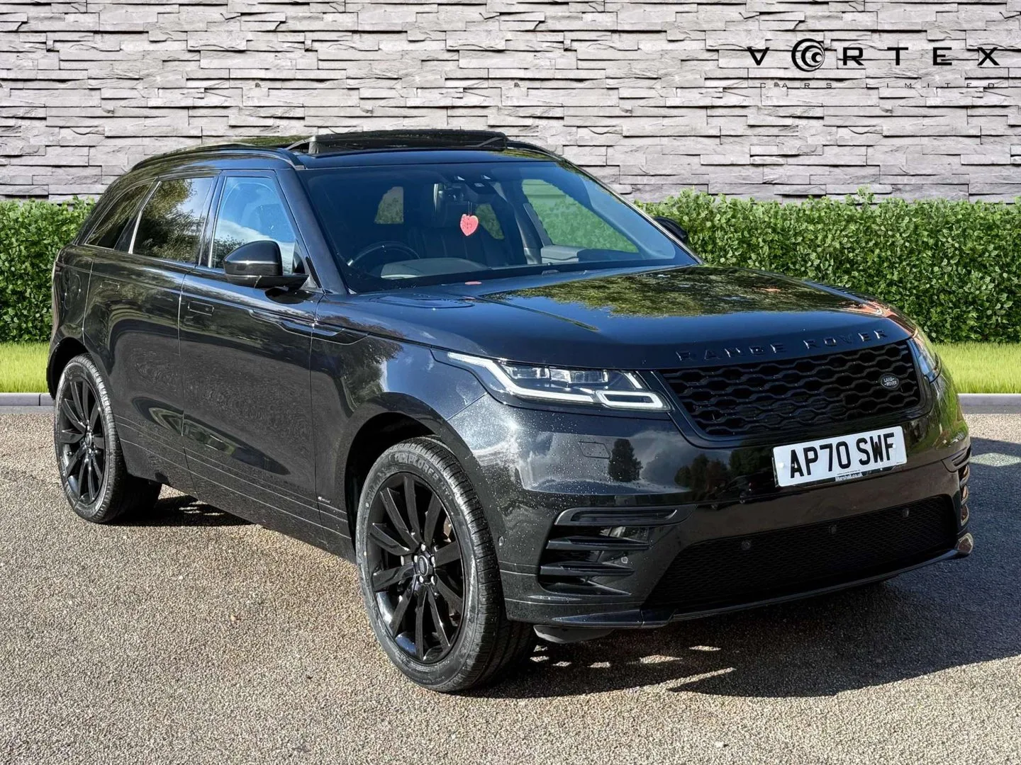 2020 Land Rover Range Rover Velar 2.0 Range Rover Velar R-Dynamic SE D240 Auto 4WD 5dr