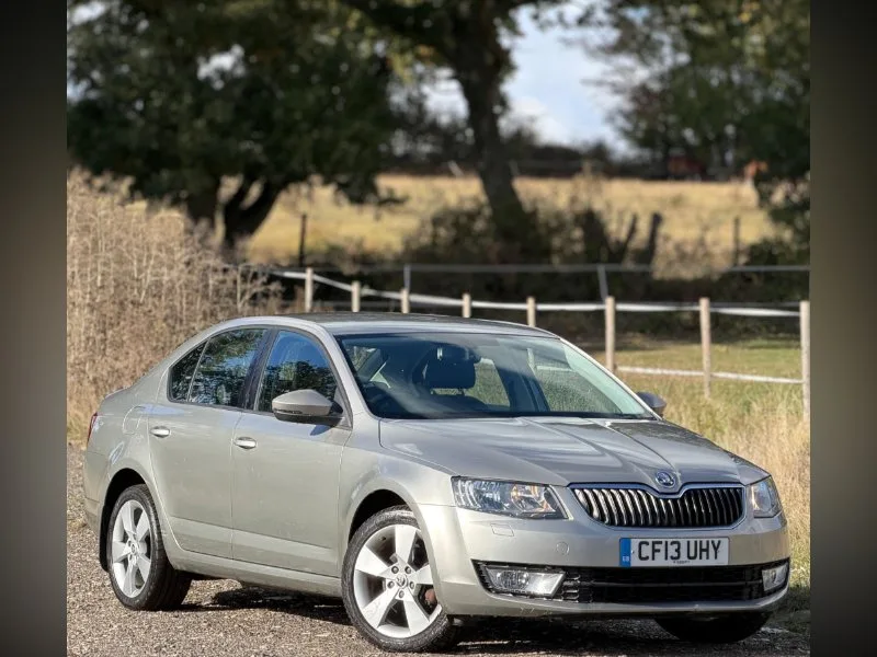 2013 Skoda Octavia 1.4 TSI Elegance DSG Euro 5 (s/s) 5dr