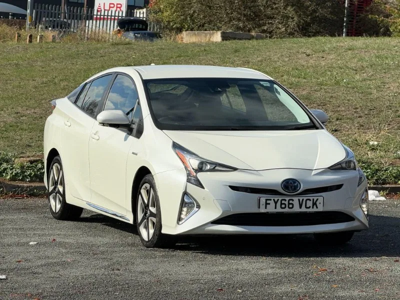 2016 Toyota Prius 1.8 VVT-h Business Edition Plus Hatchback 5dr Petrol Hybrid CVT Euro 6 (s/s) (15in Alloy) (122 ps)
