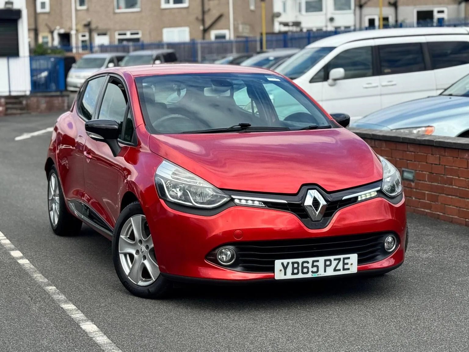 2015 Renault Clio 0.9 TCe Dynamique Nav Euro 6 (s/s) 5dr