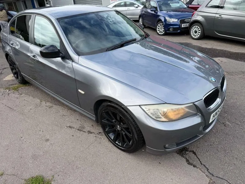 2009 BMW 3 Series 2.0 318i SE Business Edition Saloon 4dr Petrol Manual Euro 5 (143 ps)