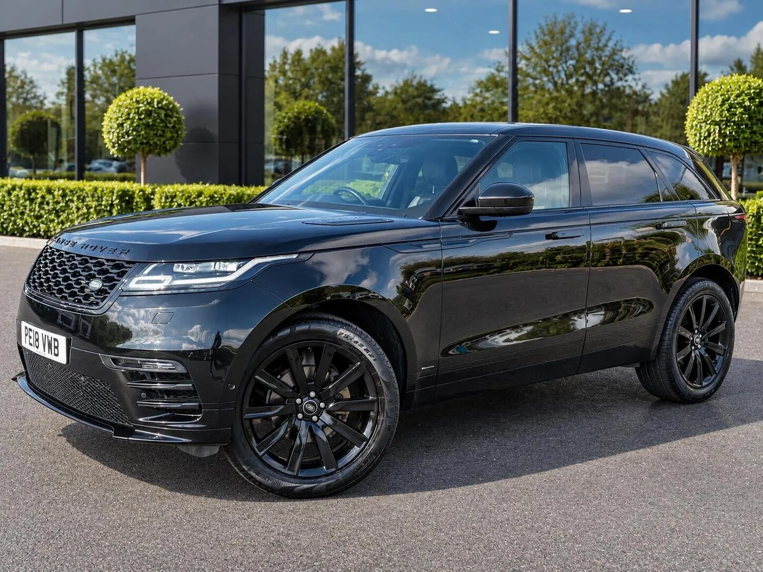 2018 Land Rover Range Rover Velar 2.0 D180 R-Dynamic SE Auto 4WD Euro 6 (s/s) 5dr