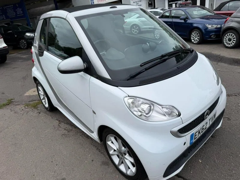 2012 smart ForTwo 1.0 MHD Passion Cabriolet SoftTouch Euro 5 (s/s) 2dr