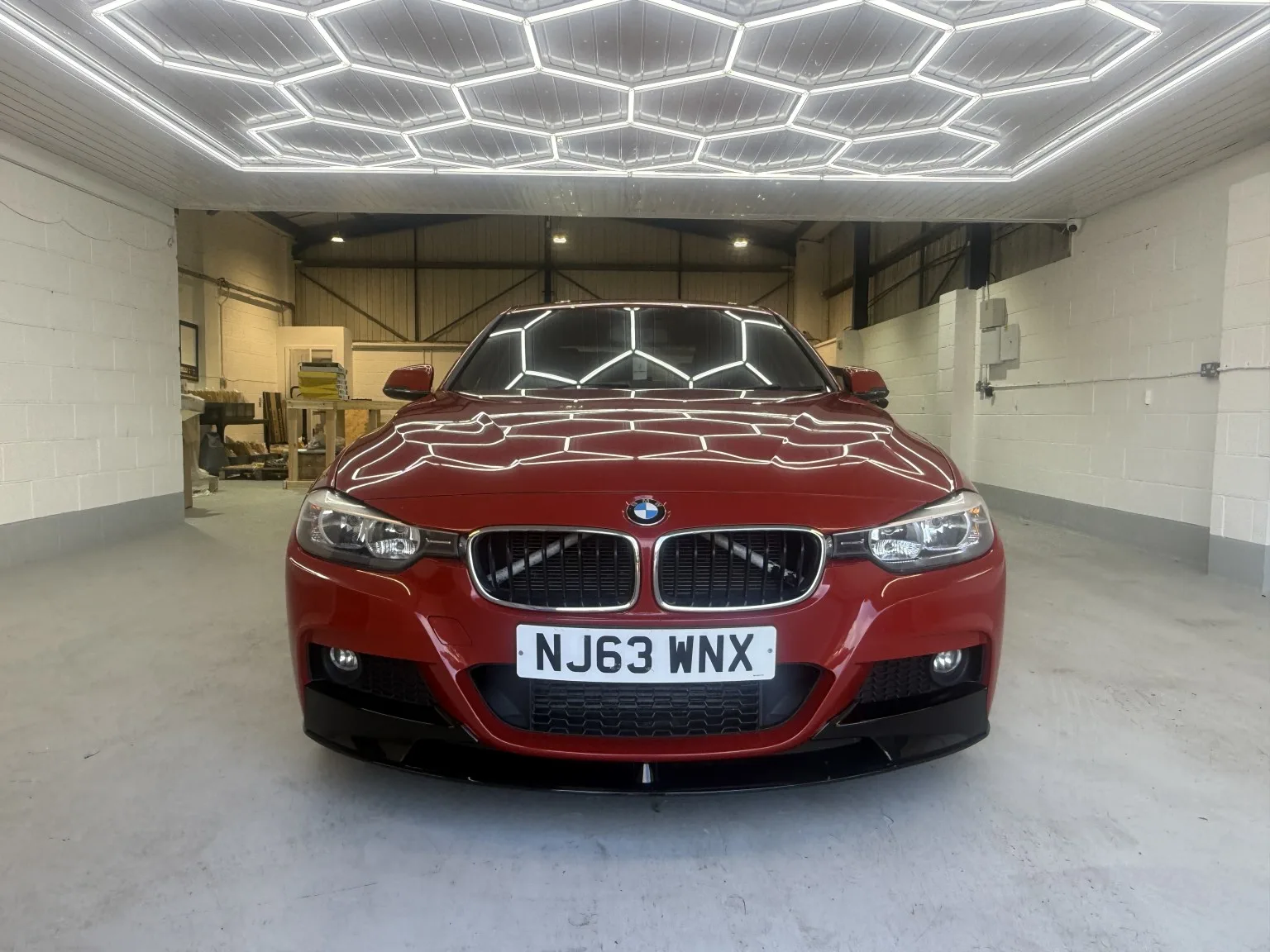 2013 BMW 3 Series 2.0 320i xDrive M Sport Saloon