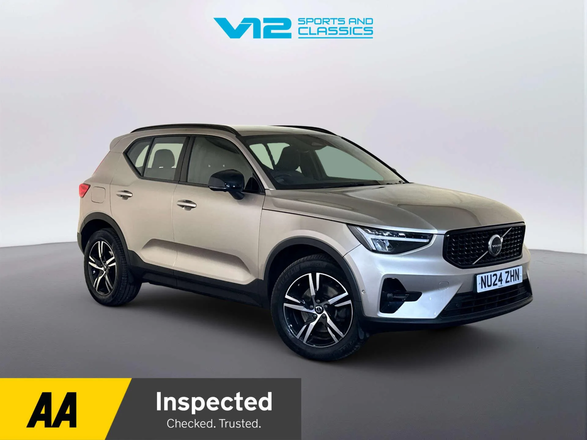2024 Volvo XC40 2.0 B3 MHEV Plus Dark SUV 5dr Petrol Hybrid DCT Auto Euro 6 (s/s) (163 ps)