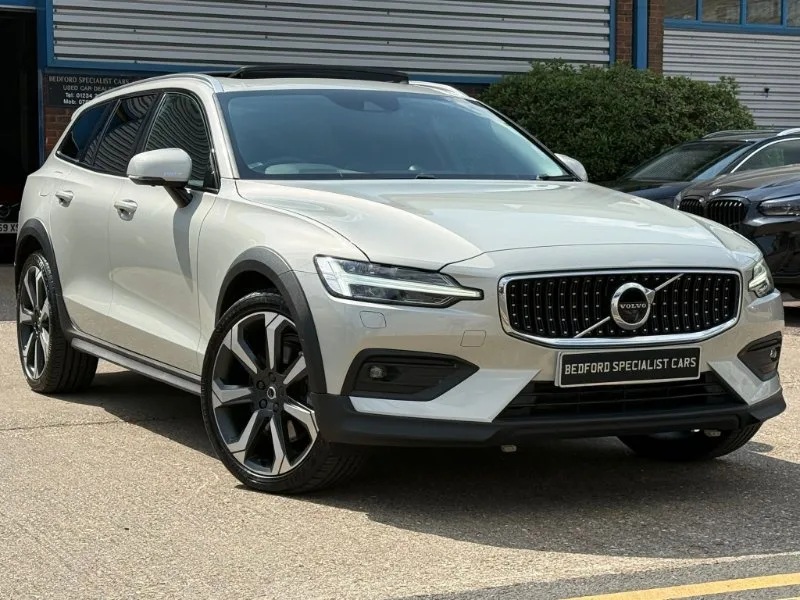 2019 Volvo V60 2.0 D4 Plus Estate 5dr Diesel Auto AWD Euro 6 (s/s) (190 ps)