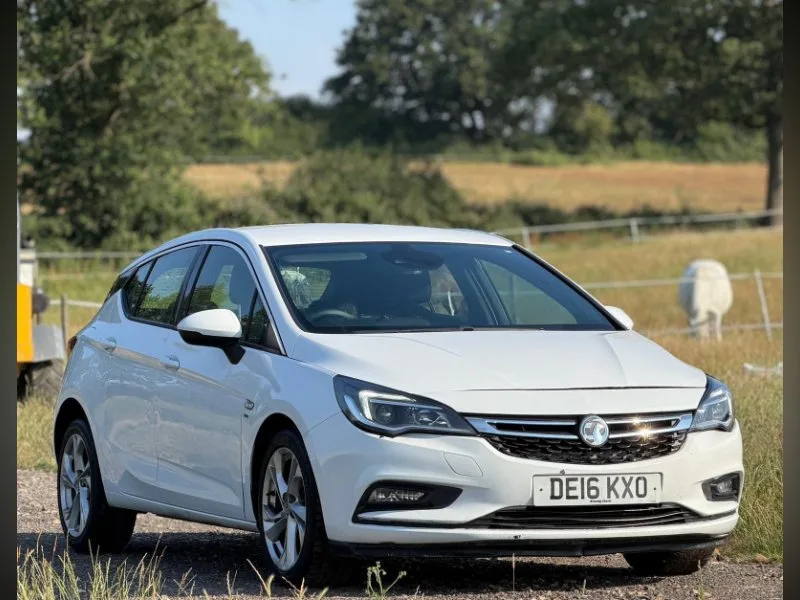 2016 Vauxhall Astra 1.4i Turbo SRi Nav Euro 6 5dr