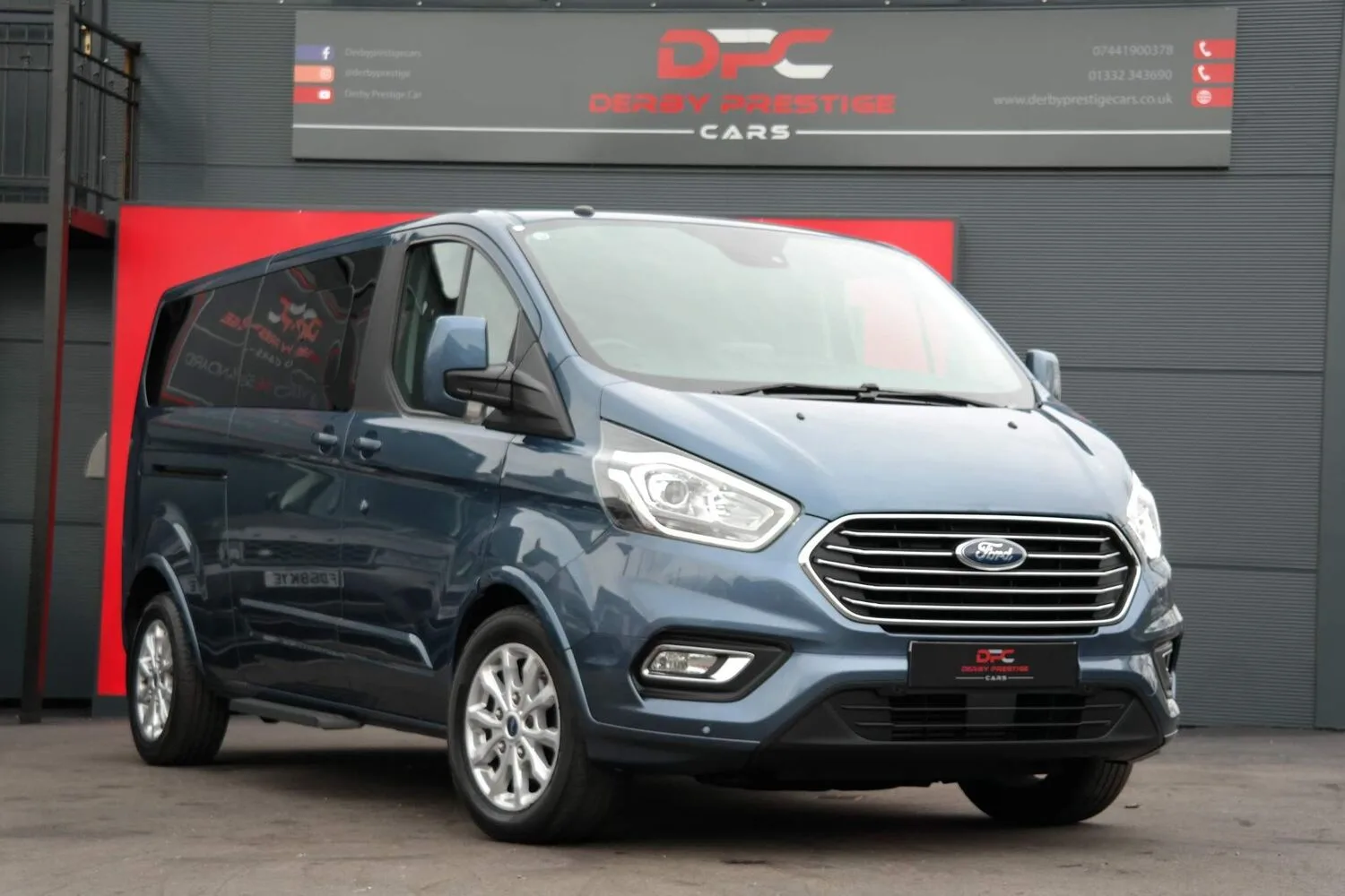 2018 Ford Tourneo Custom 2.0 310 EcoBlue Titanium Auto Euro 6 (s/s) 5dr (8 Seats)
