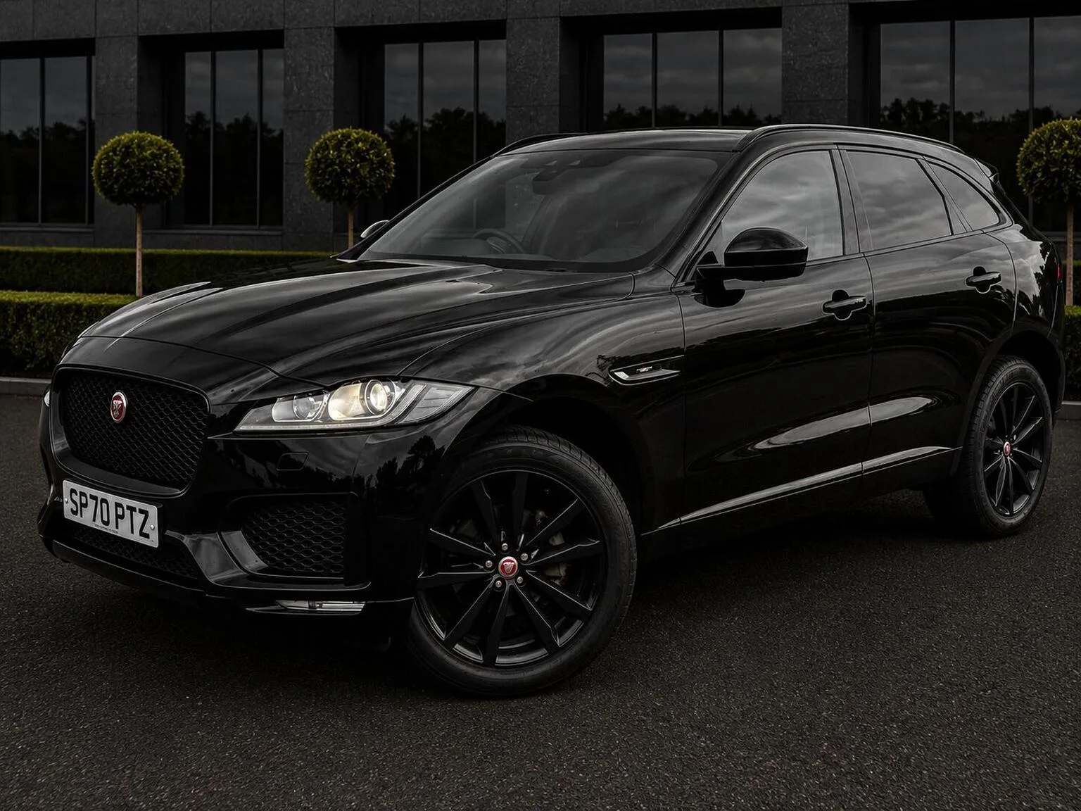 2020 Jaguar F-Pace 2.0 D180 Chequered Flag Auto AWD Euro 6 (s/s) 5dr
