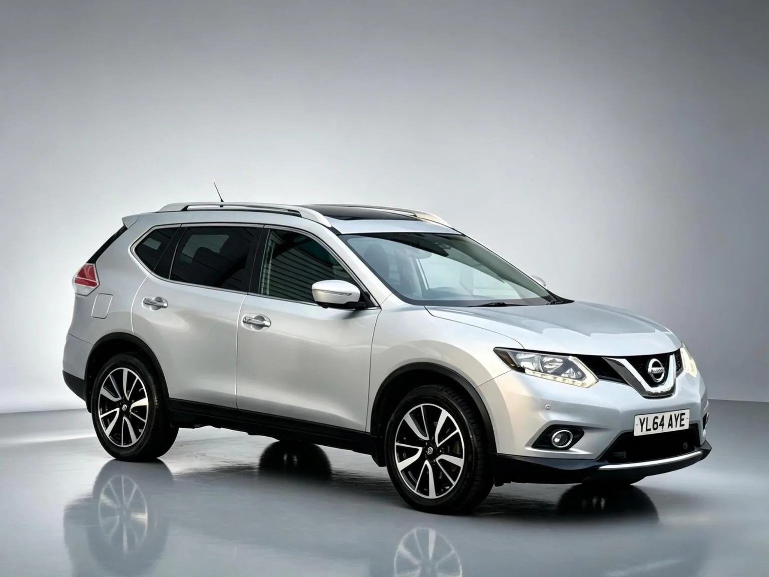 2015 Nissan X-Trail 1.6 dCi n-tec XTRON Euro 5 (s/s) 5dr