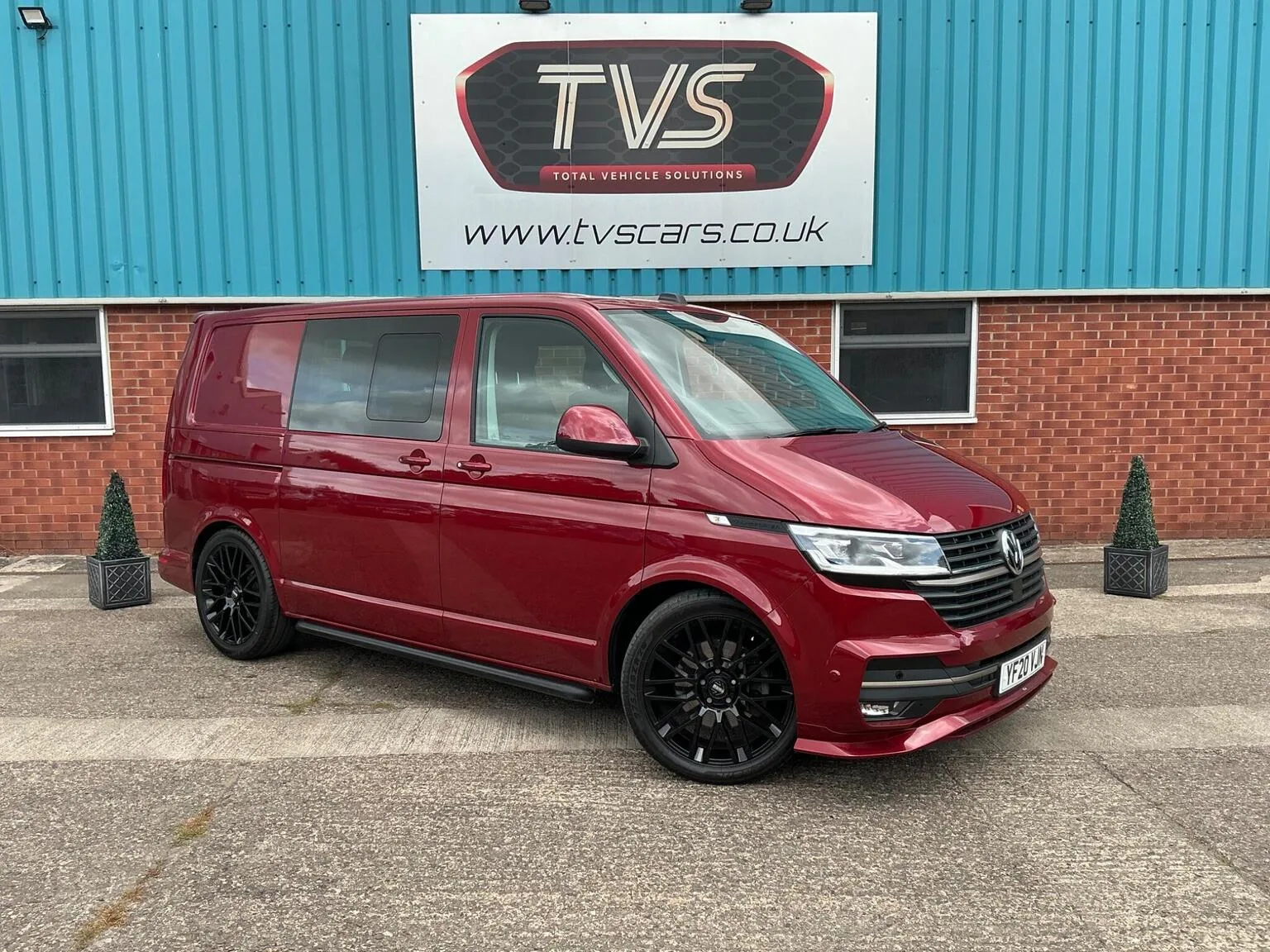 2020 Volkswagen Transporter 2.0 TDI T32 Highline Kombi DSG FWD SWB Euro 6 (s/s) 5dr