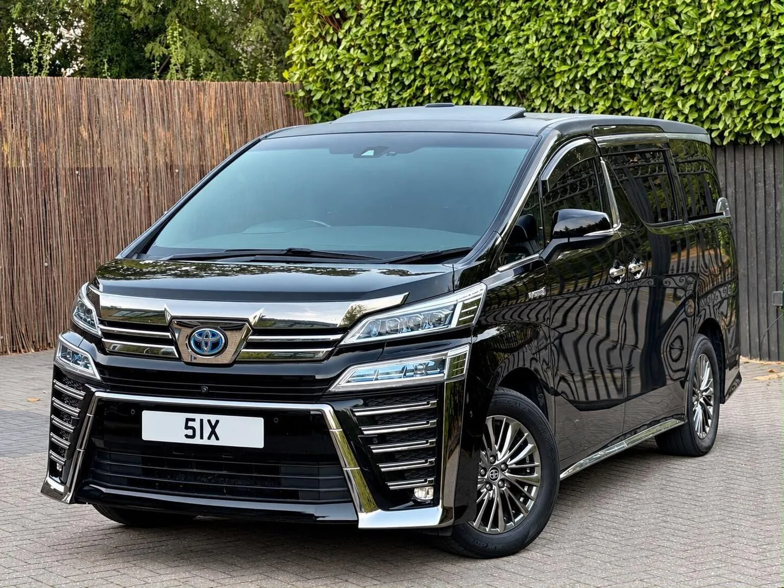 2023 Toyota Vellfire