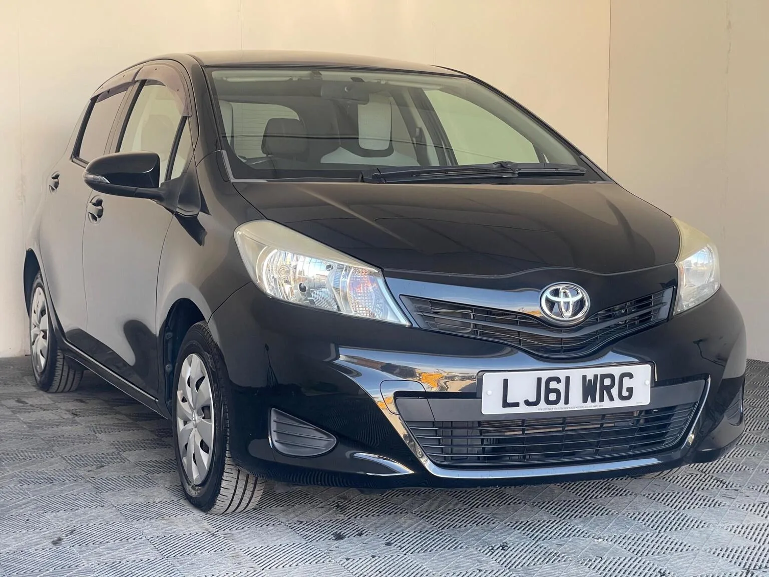 2012 Toyota Yaris 1.33 Dual VVT-i TR Multidrive S Euro 5 5dr