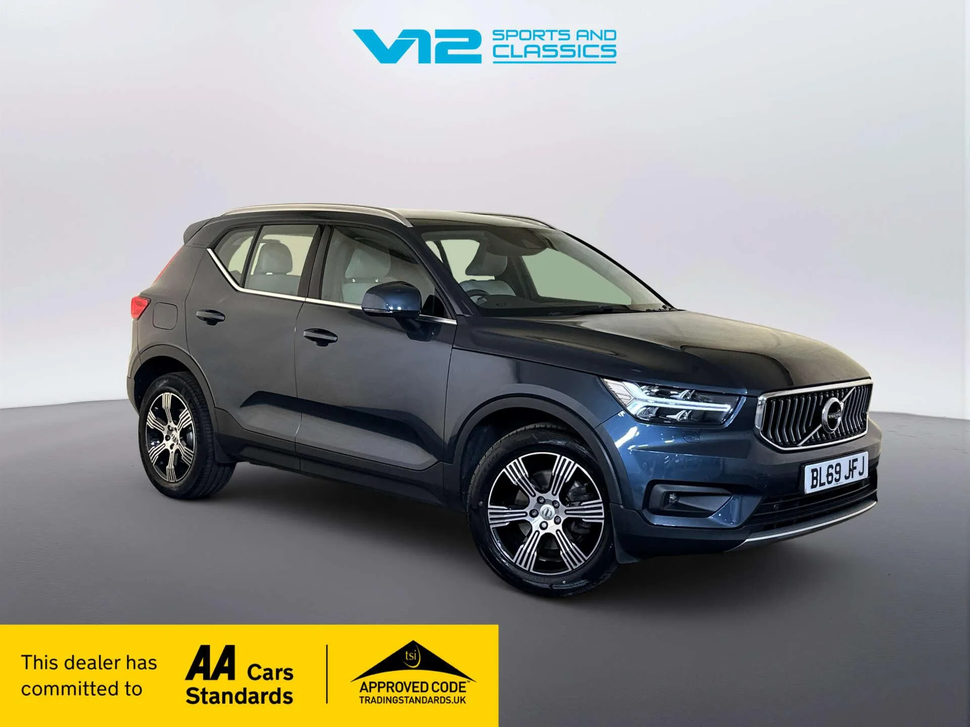 2019 Volvo XC40 2.0 D4 Inscription SUV 5dr Diesel Auto AWD Euro 6 (s/s) (190 ps)