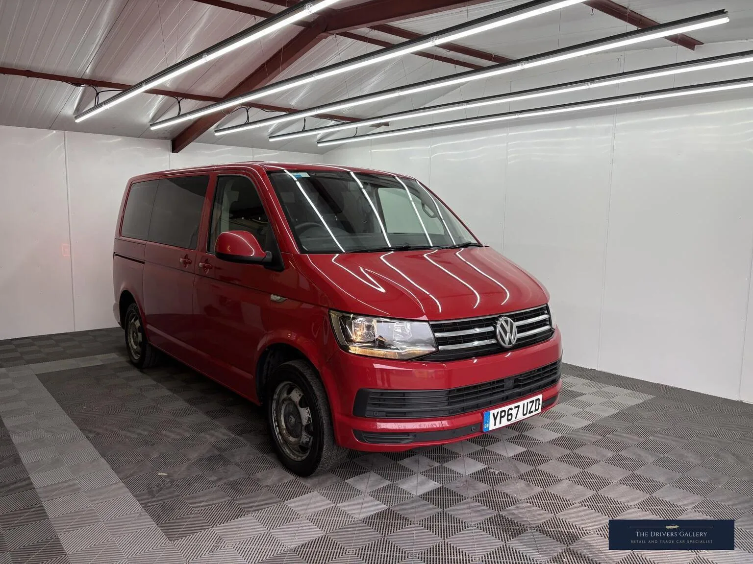 2017 Volkswagen Transporter Shuttle 2.0 BiTDI BlueMotion Tech SE DSG FWD SWB Euro 6 (s/s) 5dr