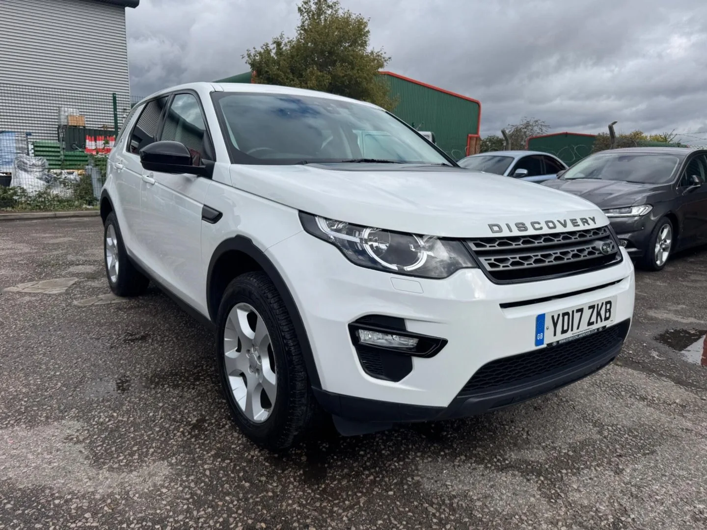 2017 Land Rover Discovery Sport 2.0 TD4 Pure Edition SUV 5dr Diesel Manual 4WD Euro 6 (s/s) (5 Seat) (150 p