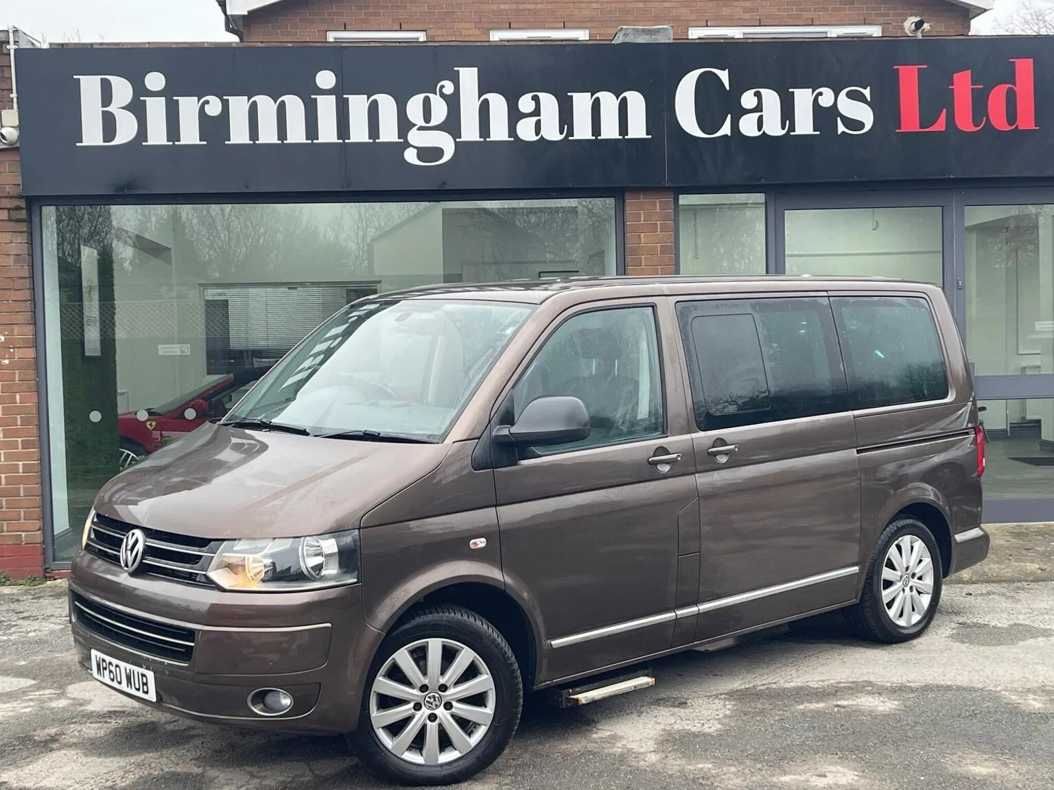 2011 Volkswagen Caravelle 2.0 TDI Executive DSG Euro 5 5dr