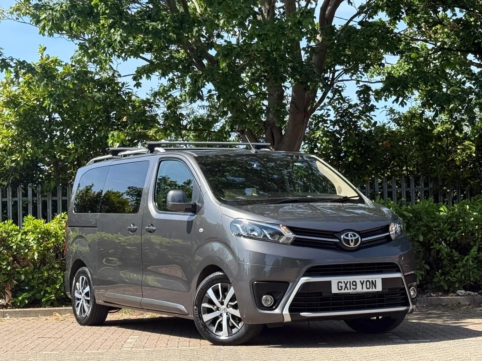 2019 Toyota Proace Verso 2.0D Family Medium MPV Auto MWB Euro 6 (s/s) 5dr (8 Seat)