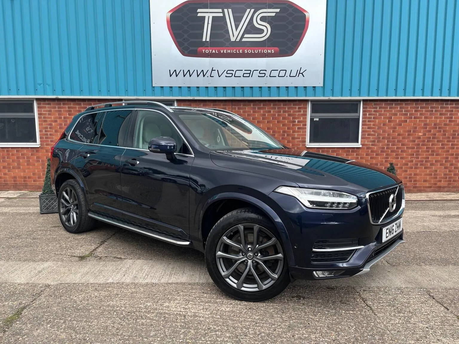 2016 Volvo Xc90 2.0 D5 Momentum Geartronic 4WD Euro 6 (s/s) 5dr