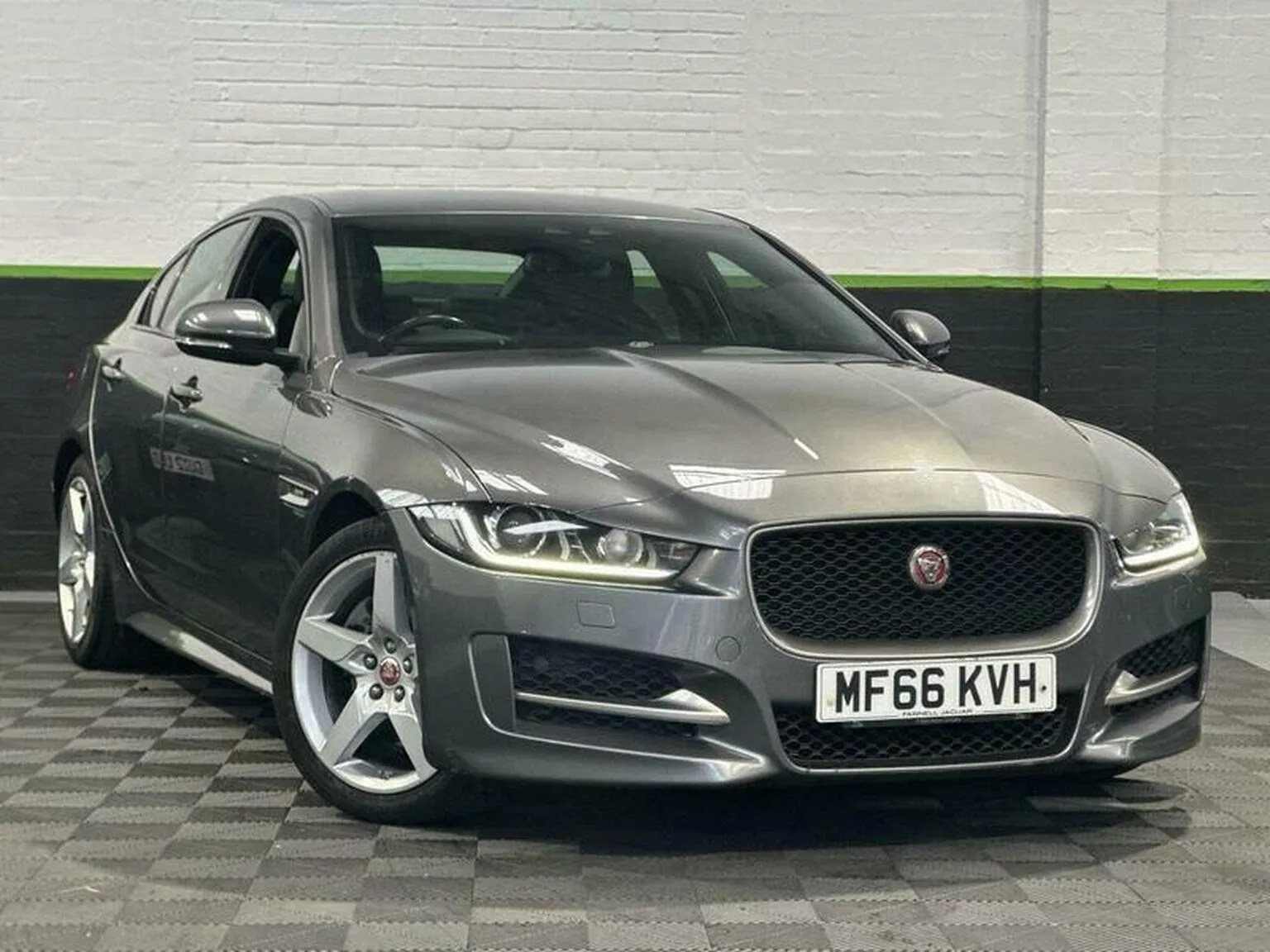 2016 Jaguar Xe 2.0d R-Sport Auto Euro 6 (s/s) 4dr