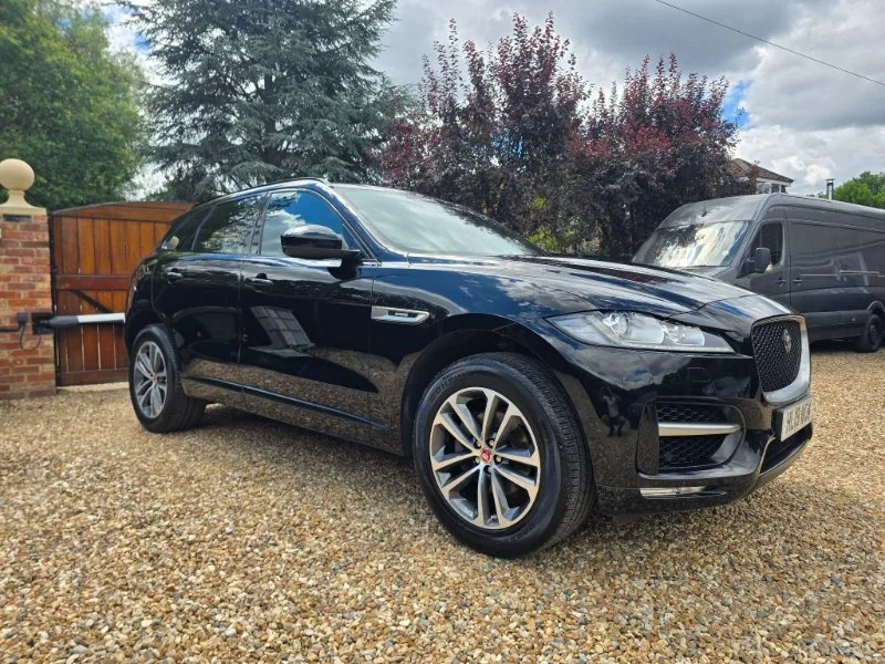 2019 Jaguar F-Pace 2.0 P250i R-Sport Auto AWD Euro 6 (s/s) 5dr
