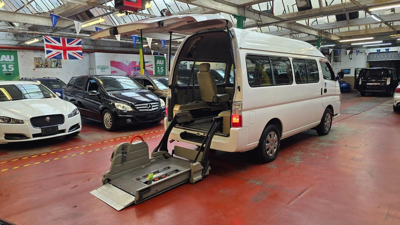 2008 Nissan Elgrand Caravan twin mobility Chair auto lift