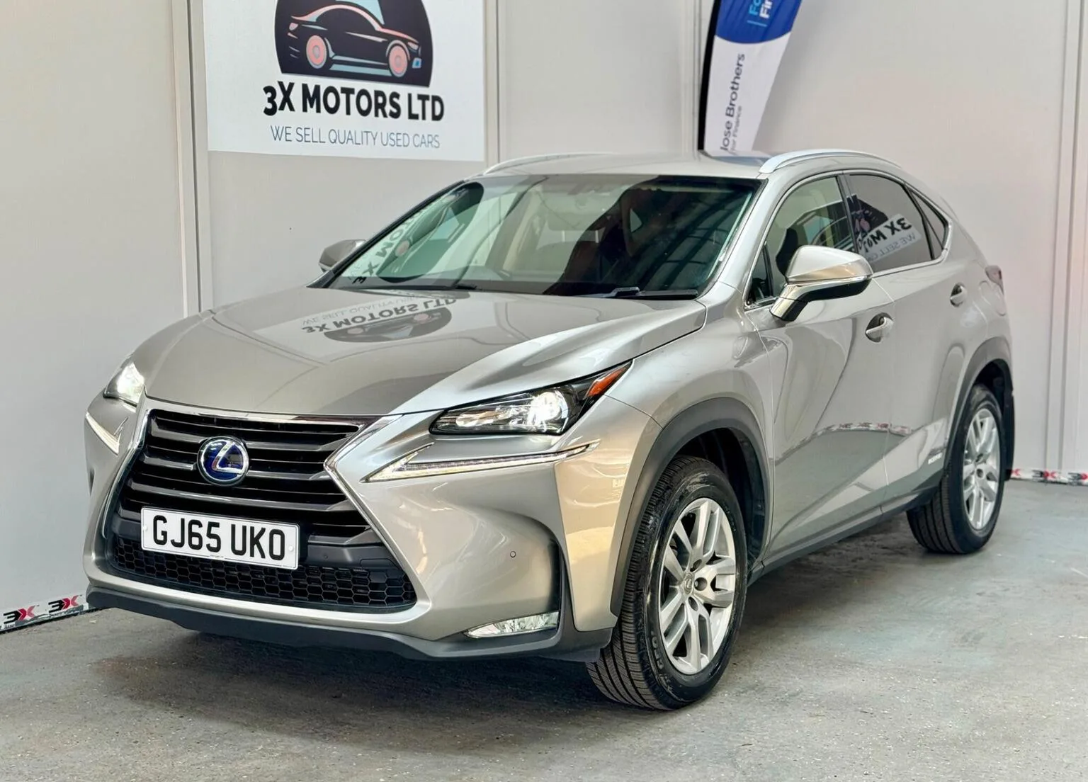 2015 Lexus Nx 2.5 300h Luxury E-CVT 4WD Euro 6 (s/s) 5dr
