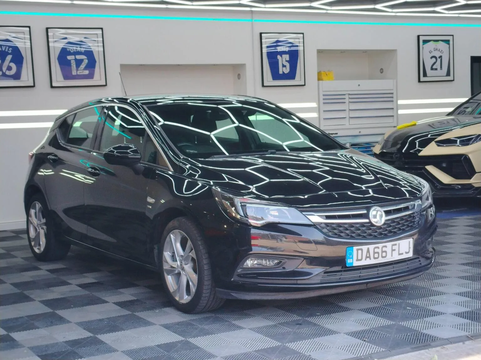 2016 Vauxhall Astra 1.4i SRi Euro 6 5dr