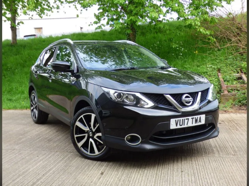 2017 Nissan Qashqai 1.6 dCi Tekna XTRON 2WD Euro 6 (s/s) 5dr