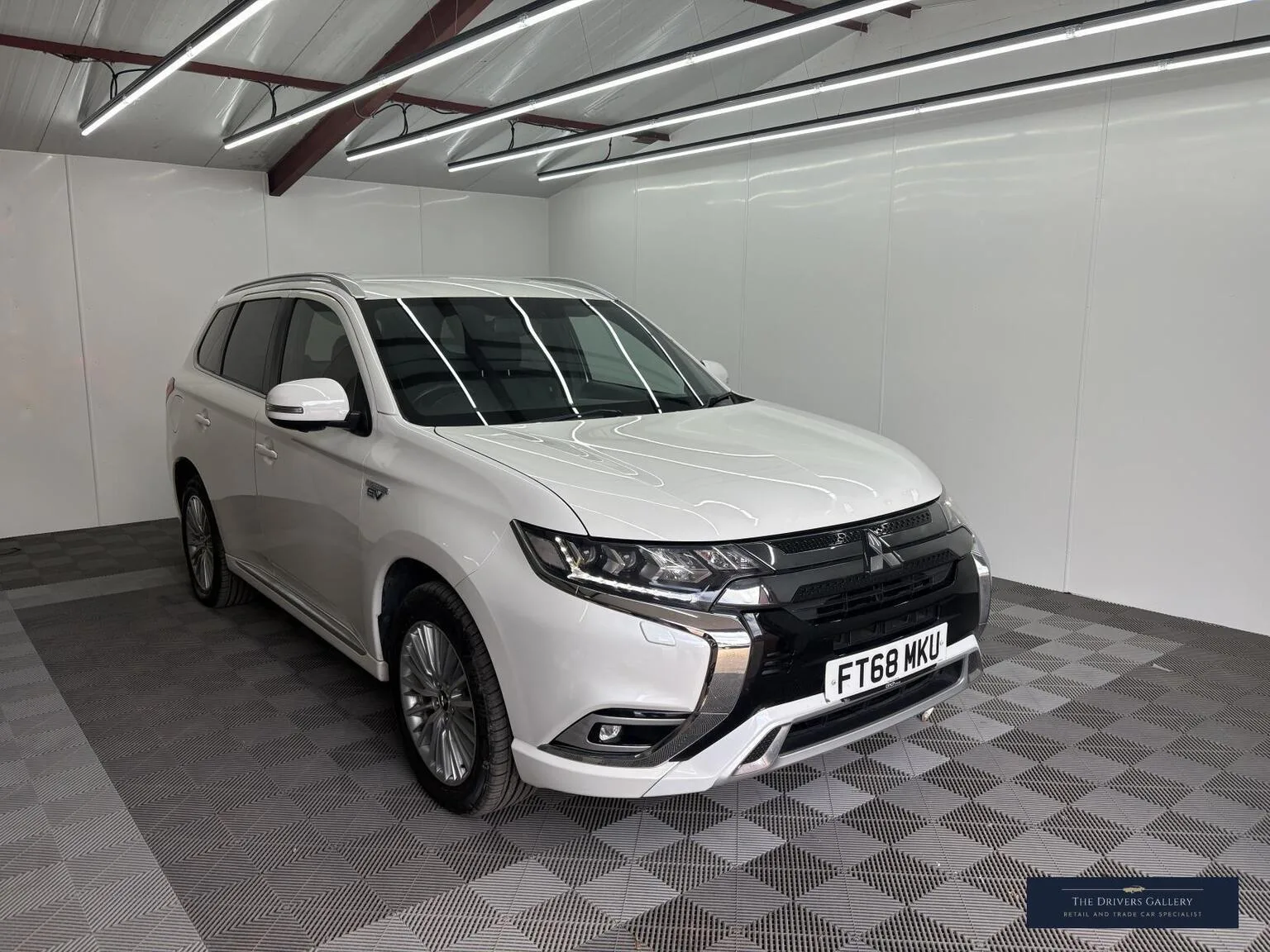 2018 Mitsubishi Outlander 2.4h TwinMotor 13.8kWh 4h CVT 4WD Euro 6 (s/s) 5dr