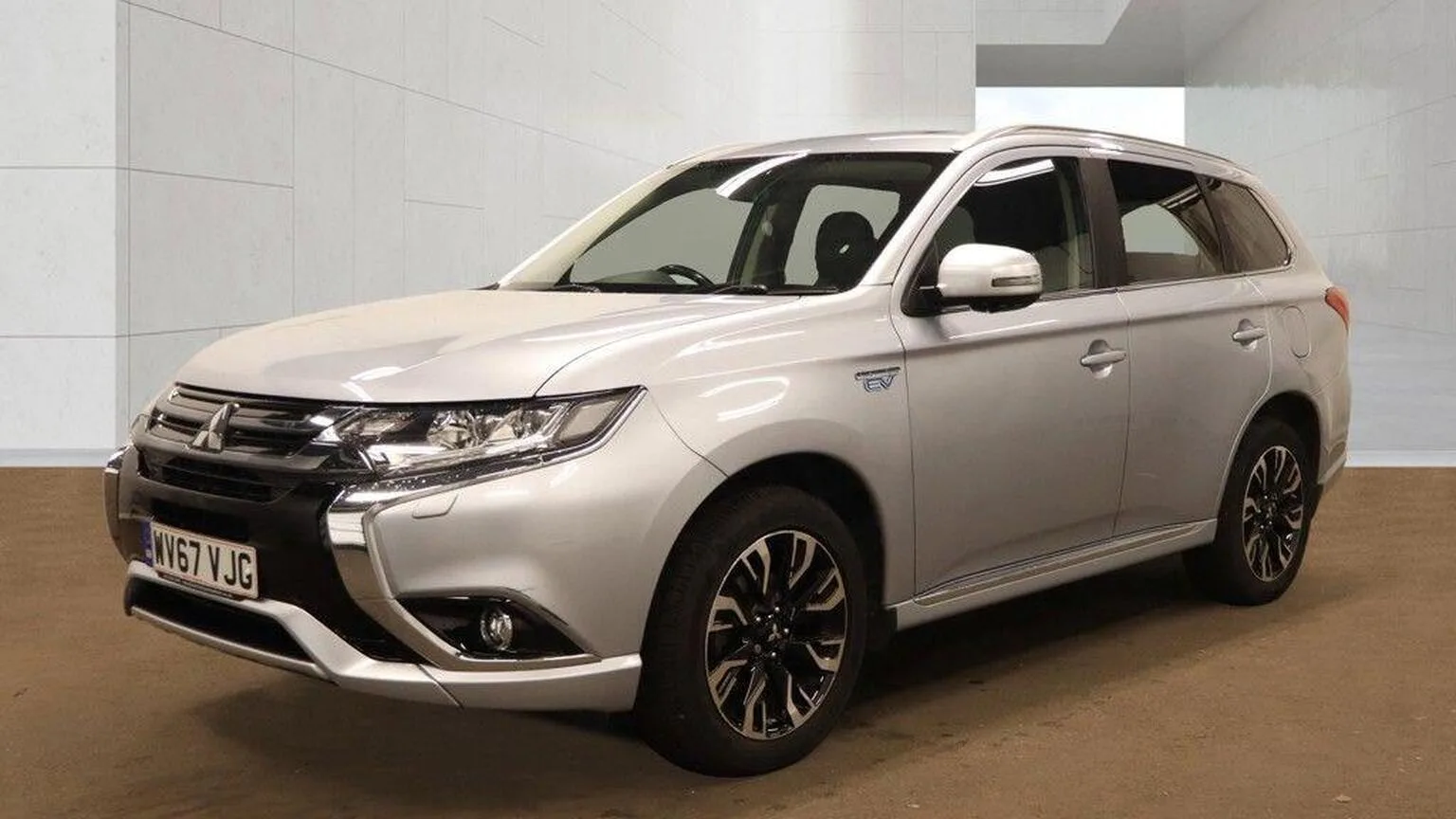 2017 Mitsubishi Outlander 2.0h 12kWh 4h CVT 4WD Euro 6 (s/s) 5dr