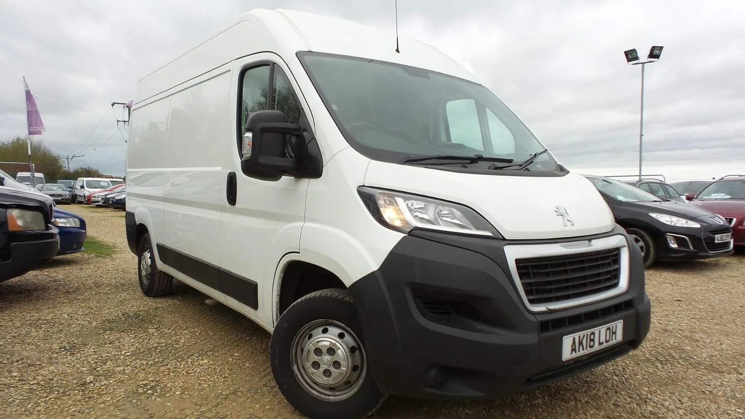 2018 Peugeot Boxer 2.0 BlueHDi 335 Professional L2 H2 Euro 6 5dr