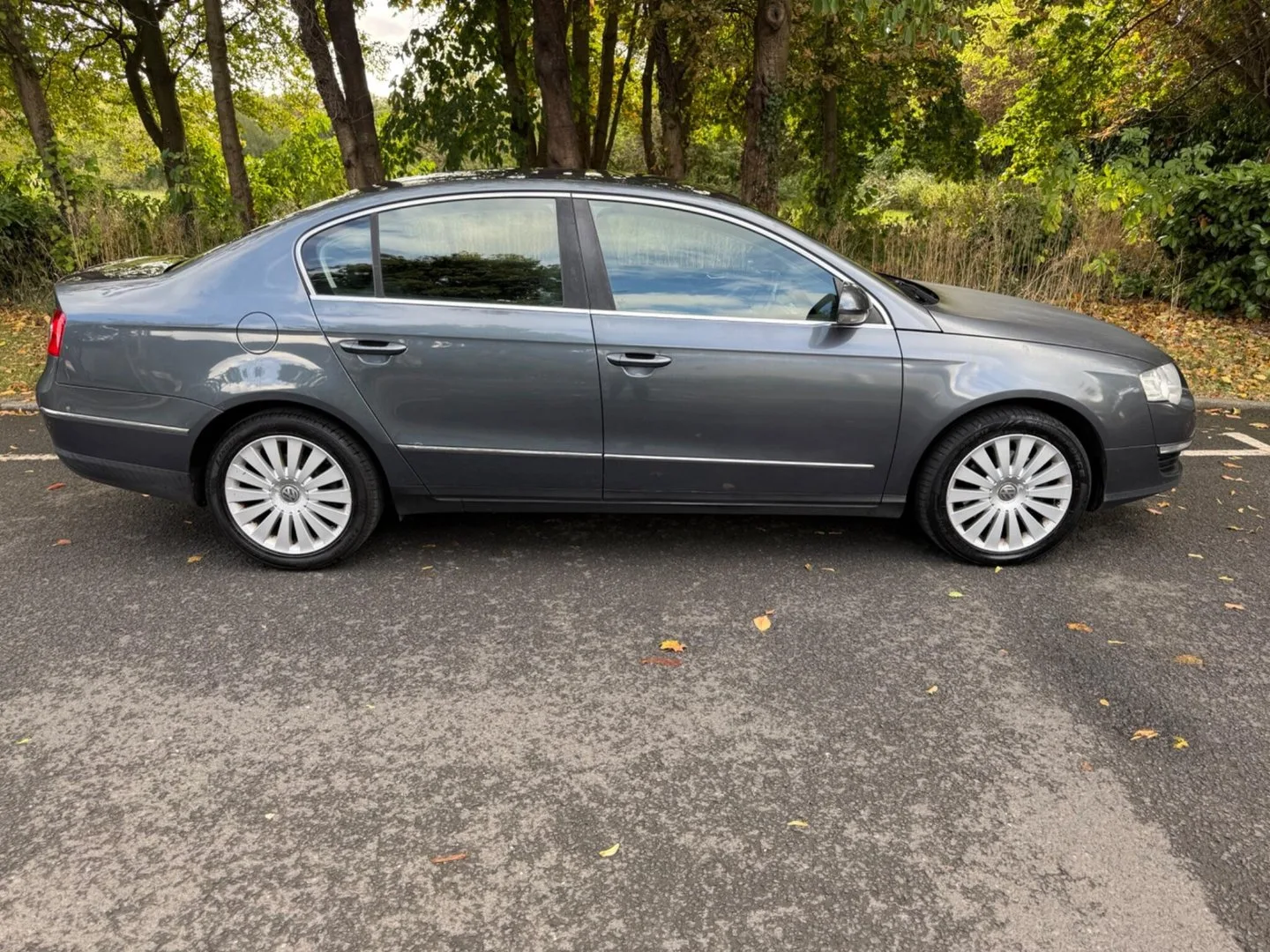 Volkswagen Passat 2010 (10) 2.0 TDI Highline Plus Saloon 4dr Diesel Manual Euro 5 (110 ps)