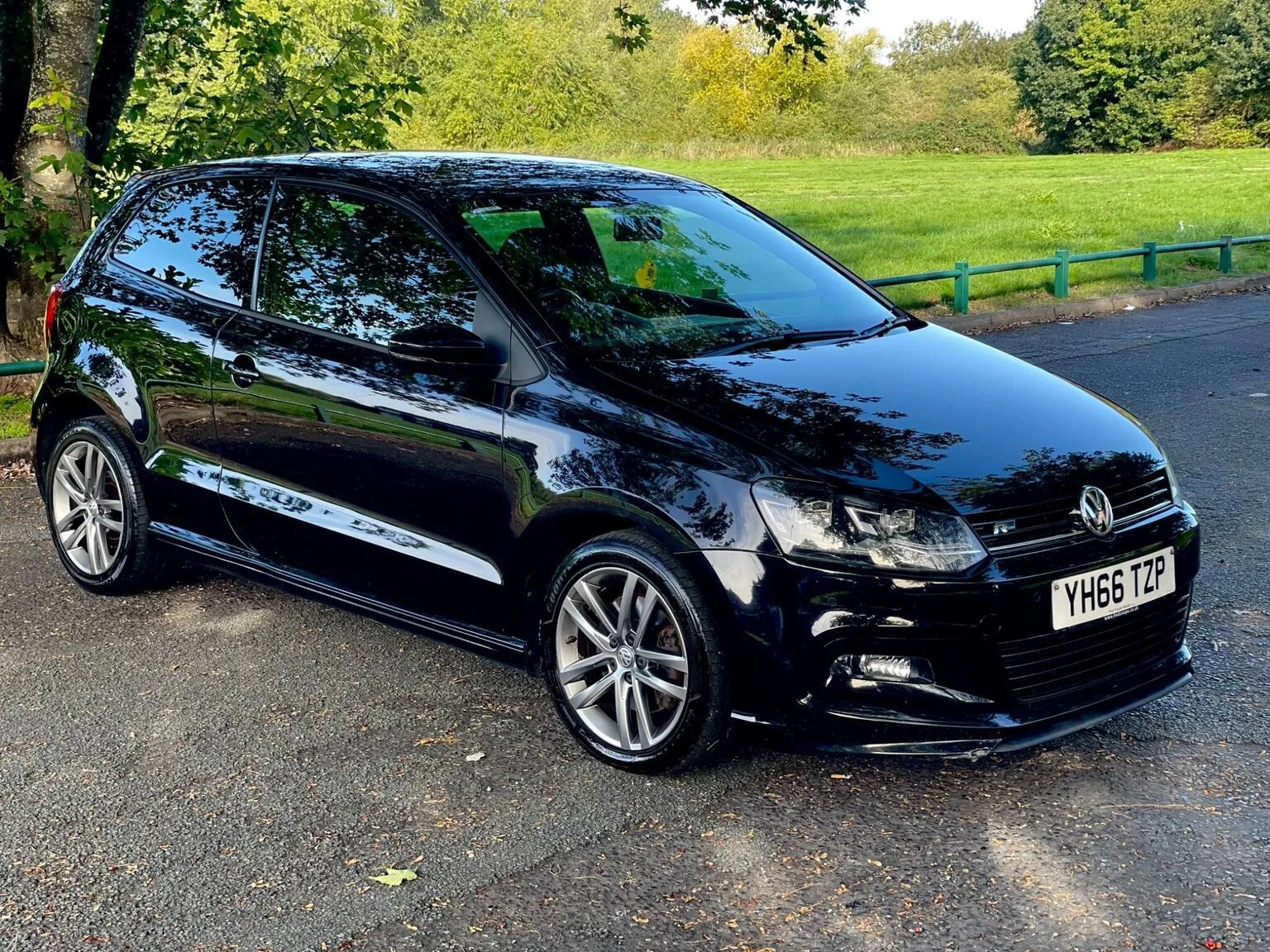 2016 Volkswagen Polo 1.0 TSI BlueMotion Tech R-Line Euro 6 (s/s) 3dr