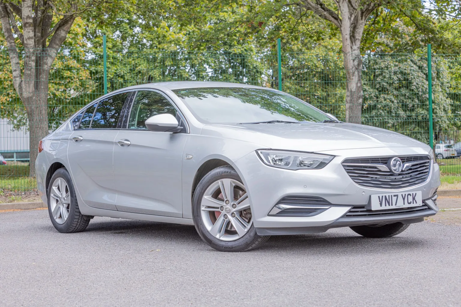 2017 Vauxhall Insignia 1.6 Turbo D BlueInjection Tech Line Nav