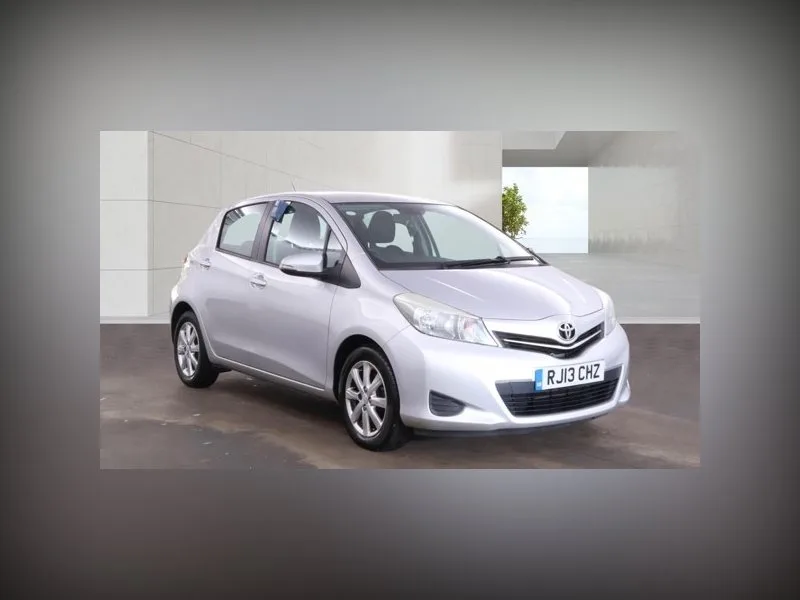 2013 Toyota Yaris 1.33 Dual VVT-i TR Hatchback 5dr Petrol Manual Euro 5 (101 ps)