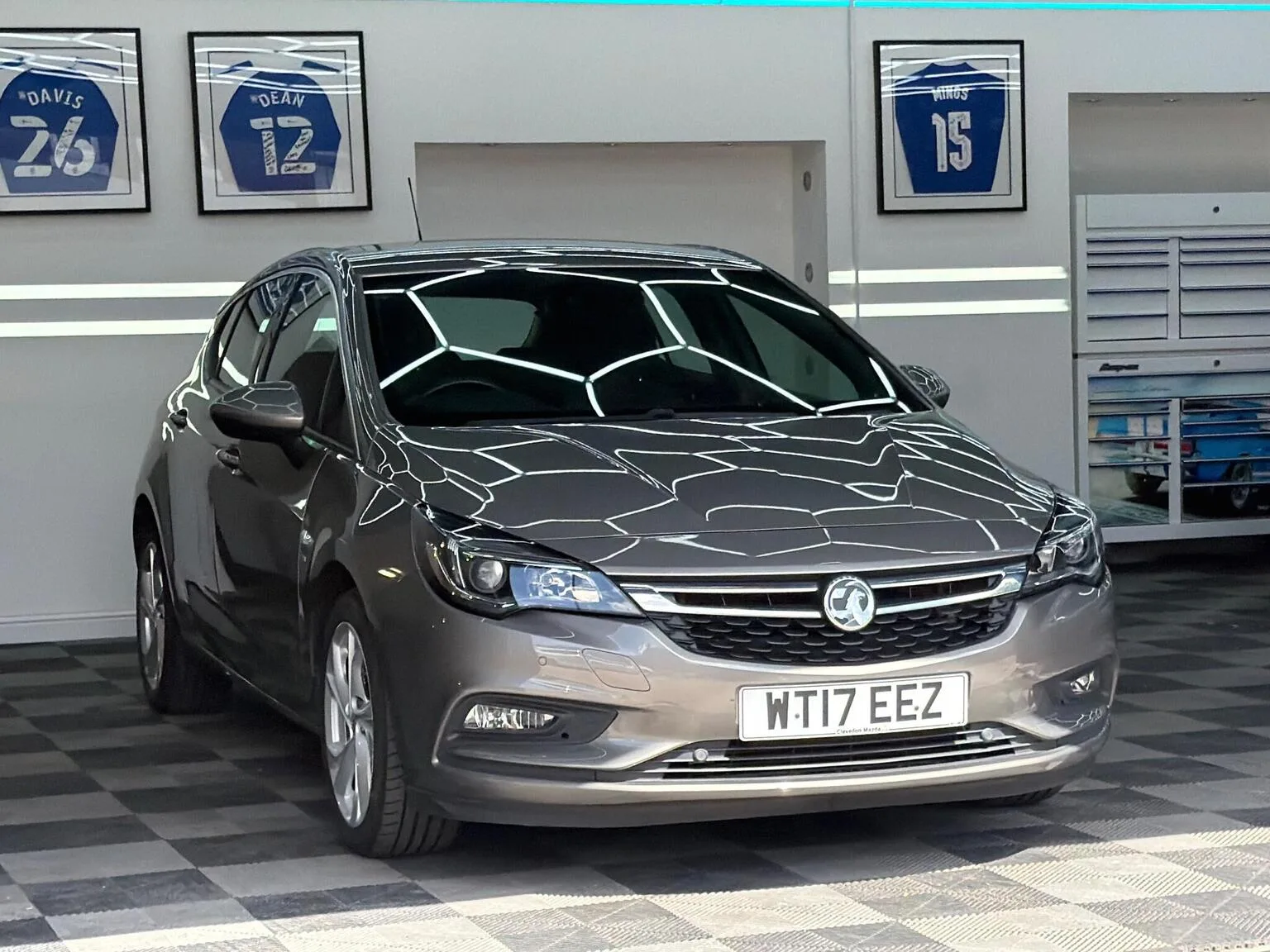 2017 Vauxhall Astra 1.4i Turbo SRi Auto Euro 6 (s/s) 5dr